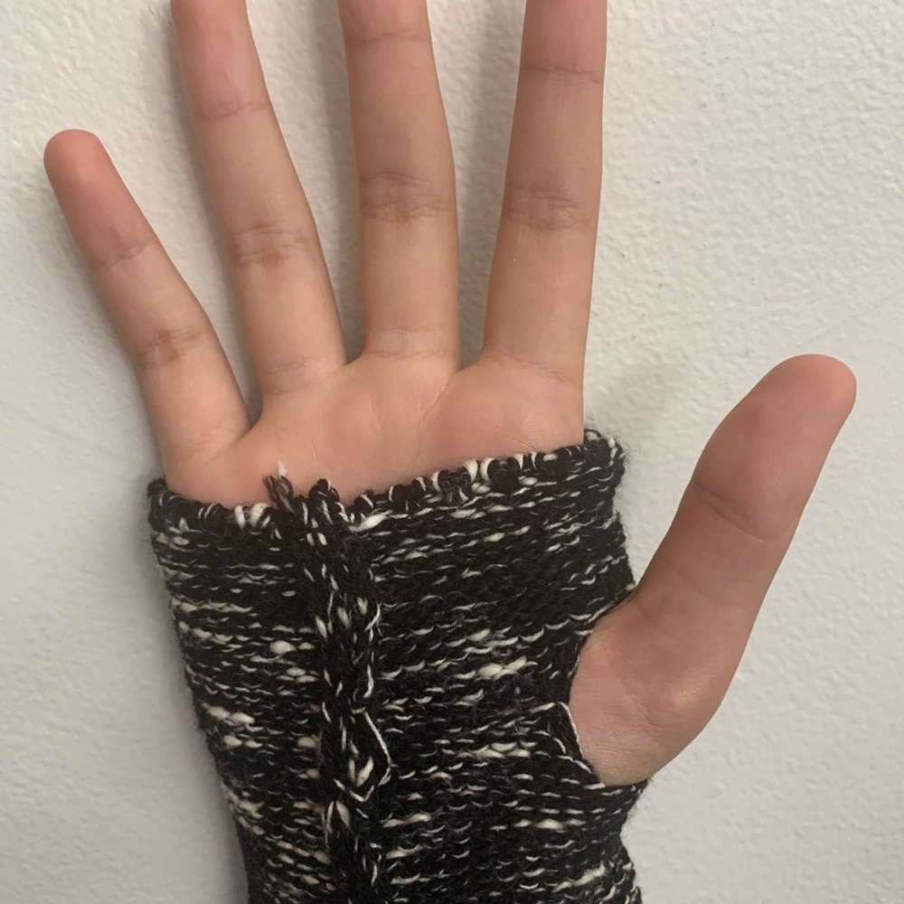 Sweater - Picture 6 of 15